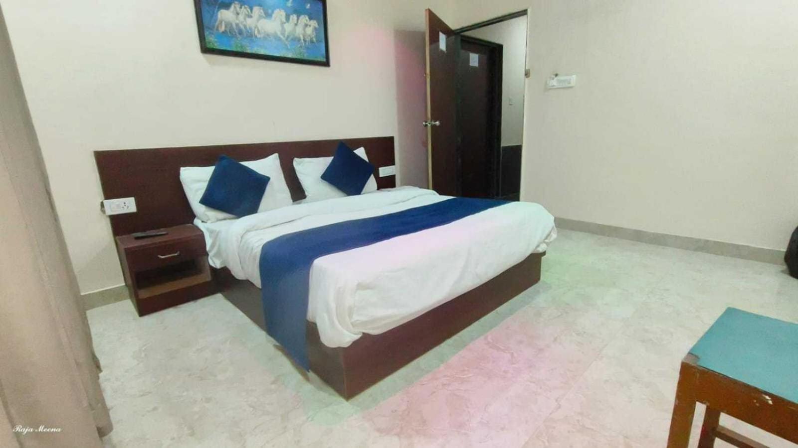 Collection O Hotel Kavya Guest House Divisione di Divisione di Jaipur Esterno foto
